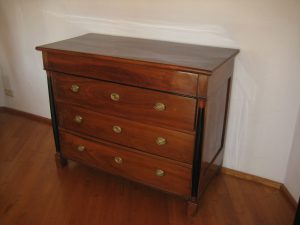 Kommode - Maternushof - Hotel Garni und Antiqutäten